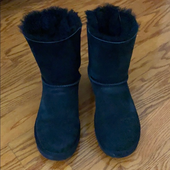 Black Double Bow Bailey Black Ugg Boots - Picture 3 of 3
